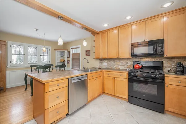$324,900 | 226 Meadow Drive, Brighton, NY 14618