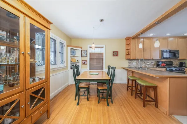 $324,900 | 226 Meadow Drive, Brighton, NY 14618