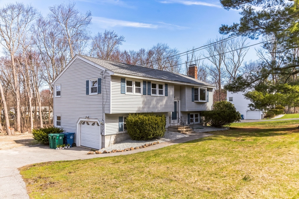 5 Dolan Road Billerica, MA 01821 - Photo 2 of 30 Gallery Image 2