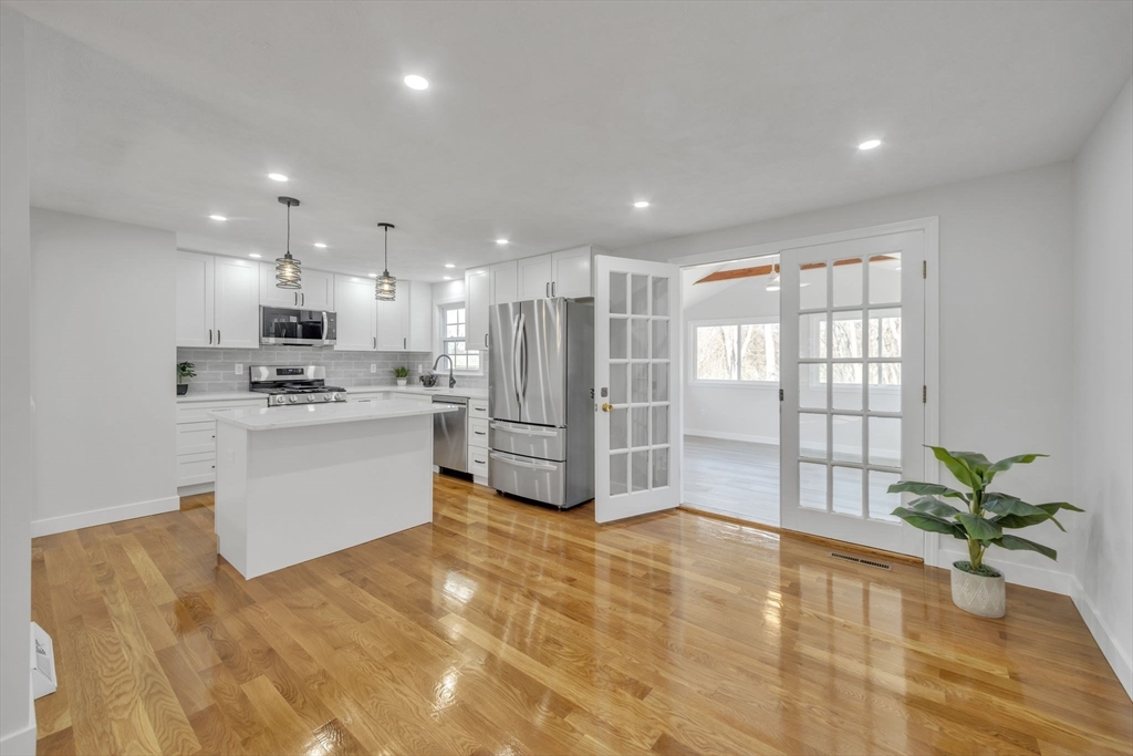 5 Dolan Road Billerica, MA 01821 - Photo 6 of 30 Gallery Image 6