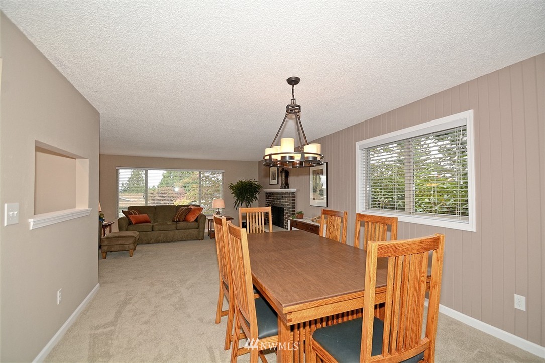 10526 Northeast 196th Street Bothell, WA 98011 - Photo 7 of 25 Gallery Image 7