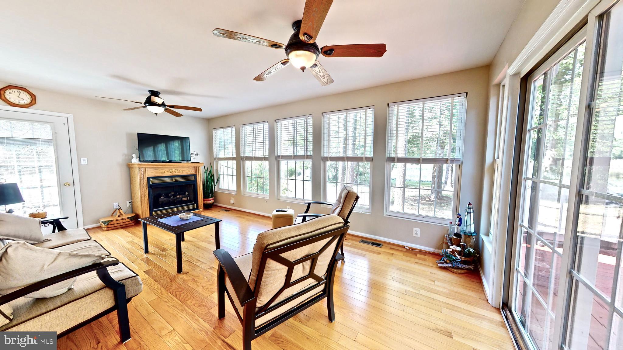 12280 Potomac View Road Newburg, MD 20664 - Photo 17 of 43 Sunroom/Family room