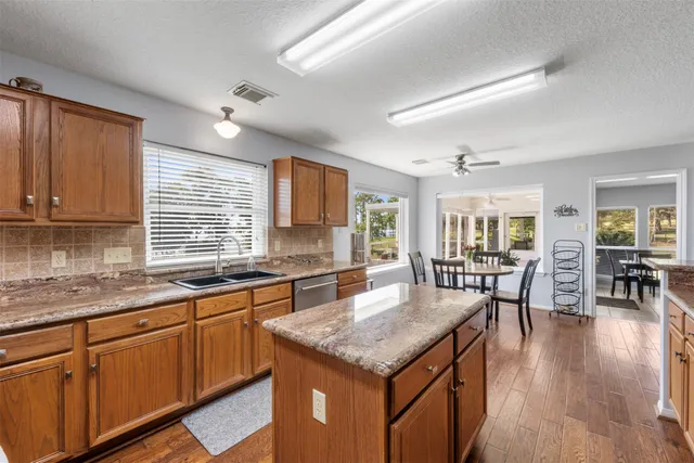 $499,900 | 381 West Lake Drive, Point Blank, TX 77364