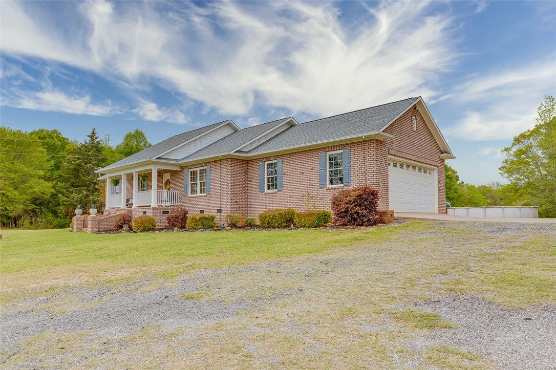 40 Lecroy Road Honea Path, SC 29654 - Photo 6 of 39