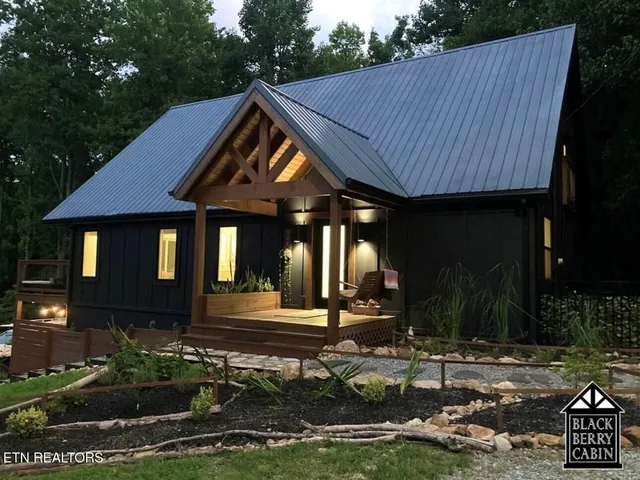 $899,900 | 928 Ditney Way, Sevierville, TN 37876