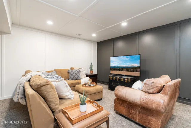 $899,900 | 928 Ditney Way, Sevierville, TN 37876