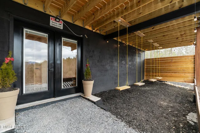 $899,900 | 928 Ditney Way, Sevierville, TN 37876