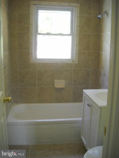 538 Londontown Road Edgewater, MD 21037 - Photo 7 of 7 Bath #1