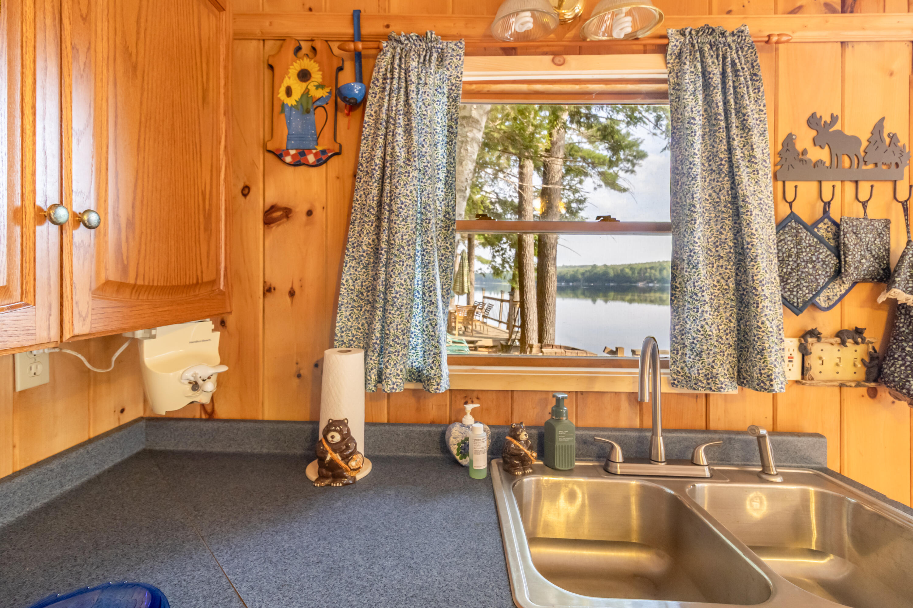 12 Paradise Cove Clifton, ME 04428 - Photo 39 of 52 12 Paradise Cove Interiors-10