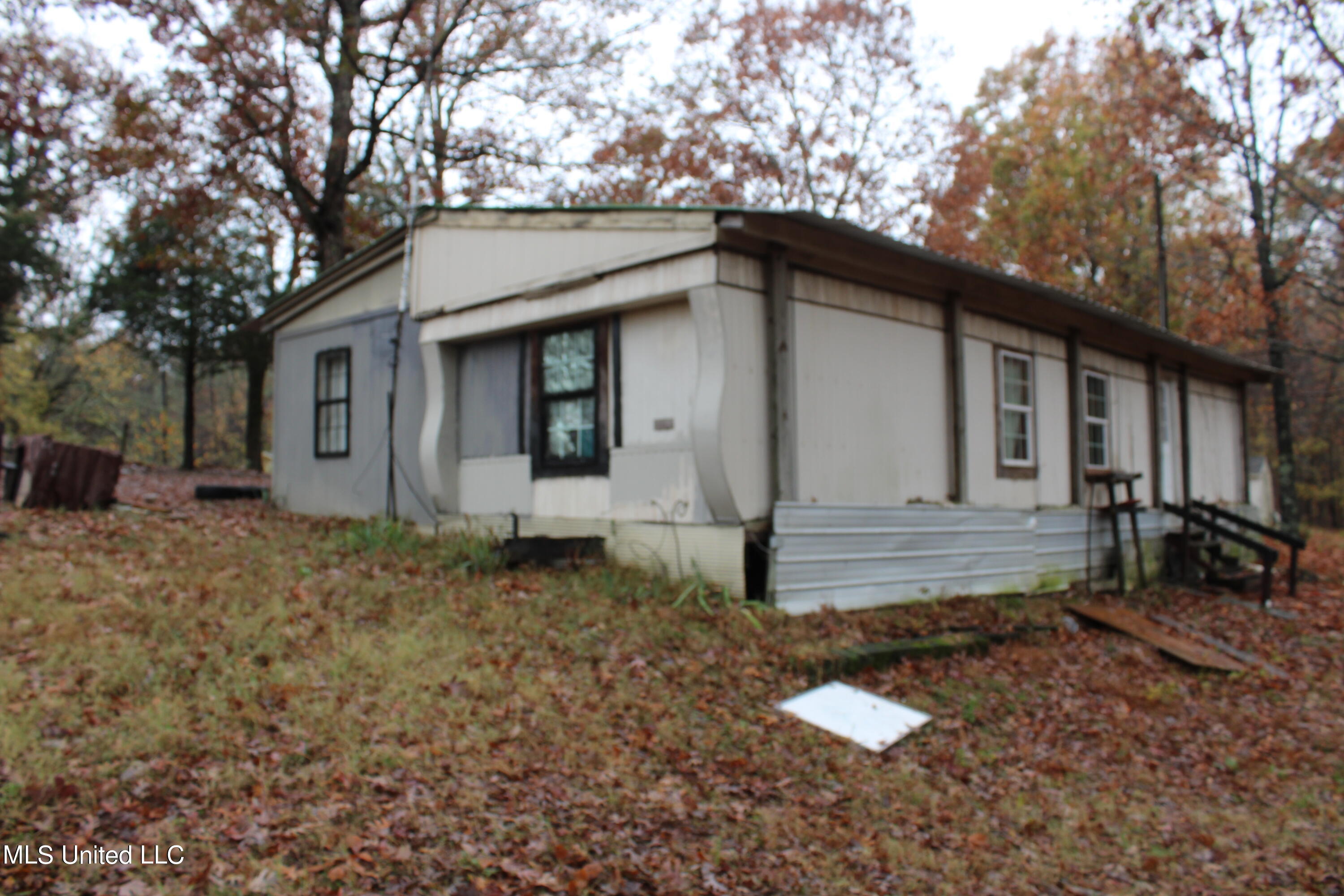194 Burton Road Holly Springs, MS 38635 - Photo 3 of 14 IMG_2742