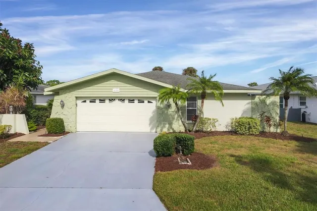 $450,000 | 4755 Ringwood Meadow, Sarasota, FL 34235