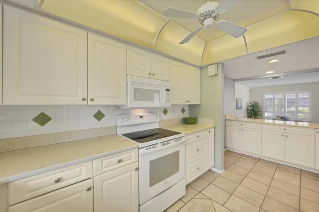 $450,000 | 4755 Ringwood Meadow, Sarasota, FL 34235