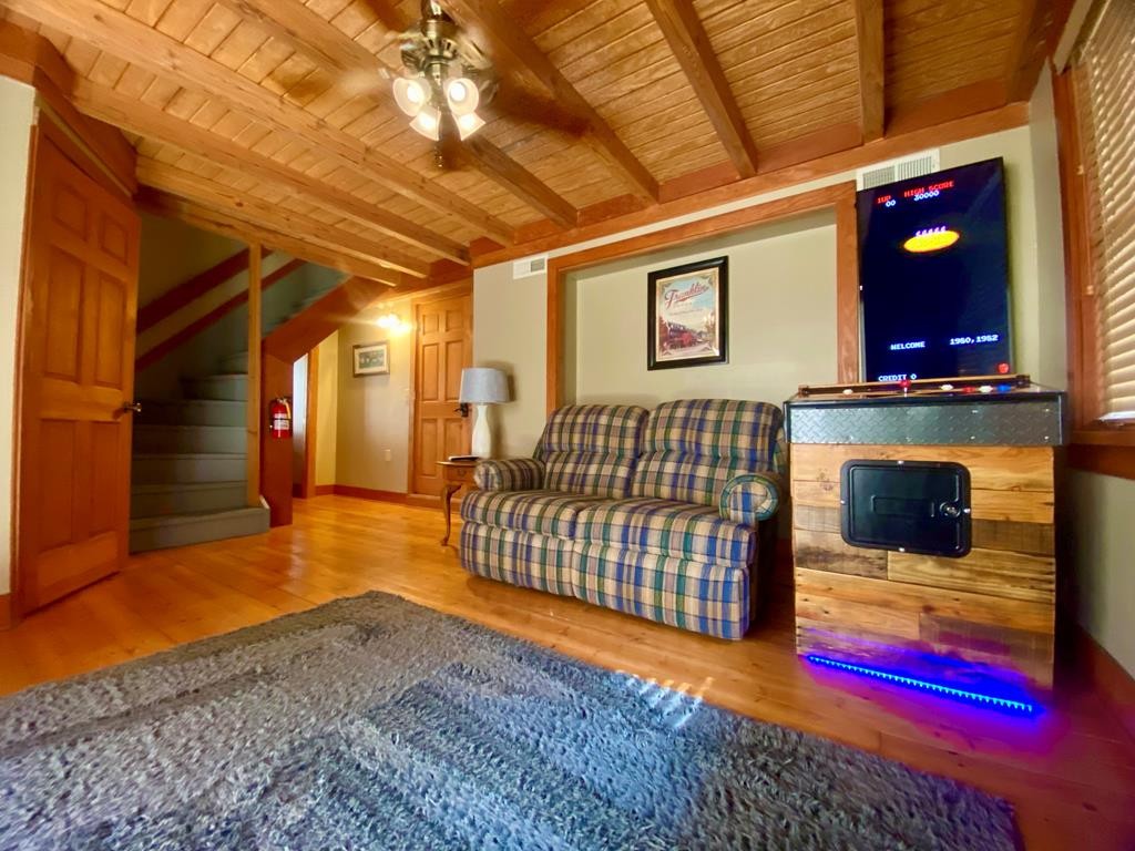 1563 Grant Road Sevierville, TN 37876 - Photo 31 of 34 Gallery Image 31