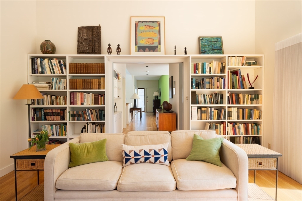 185 Warren Street Brookline, MA 02445 - Photo 4 of 25