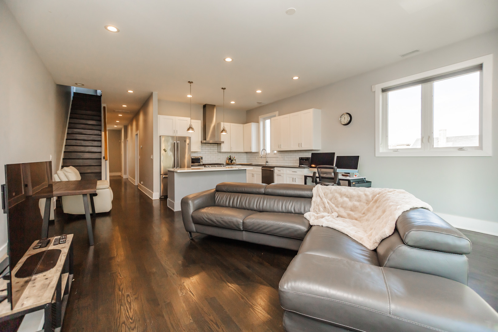 2018 South Loomis Street, Unit 3 Chicago, IL 60608 - Photo 3 of 22