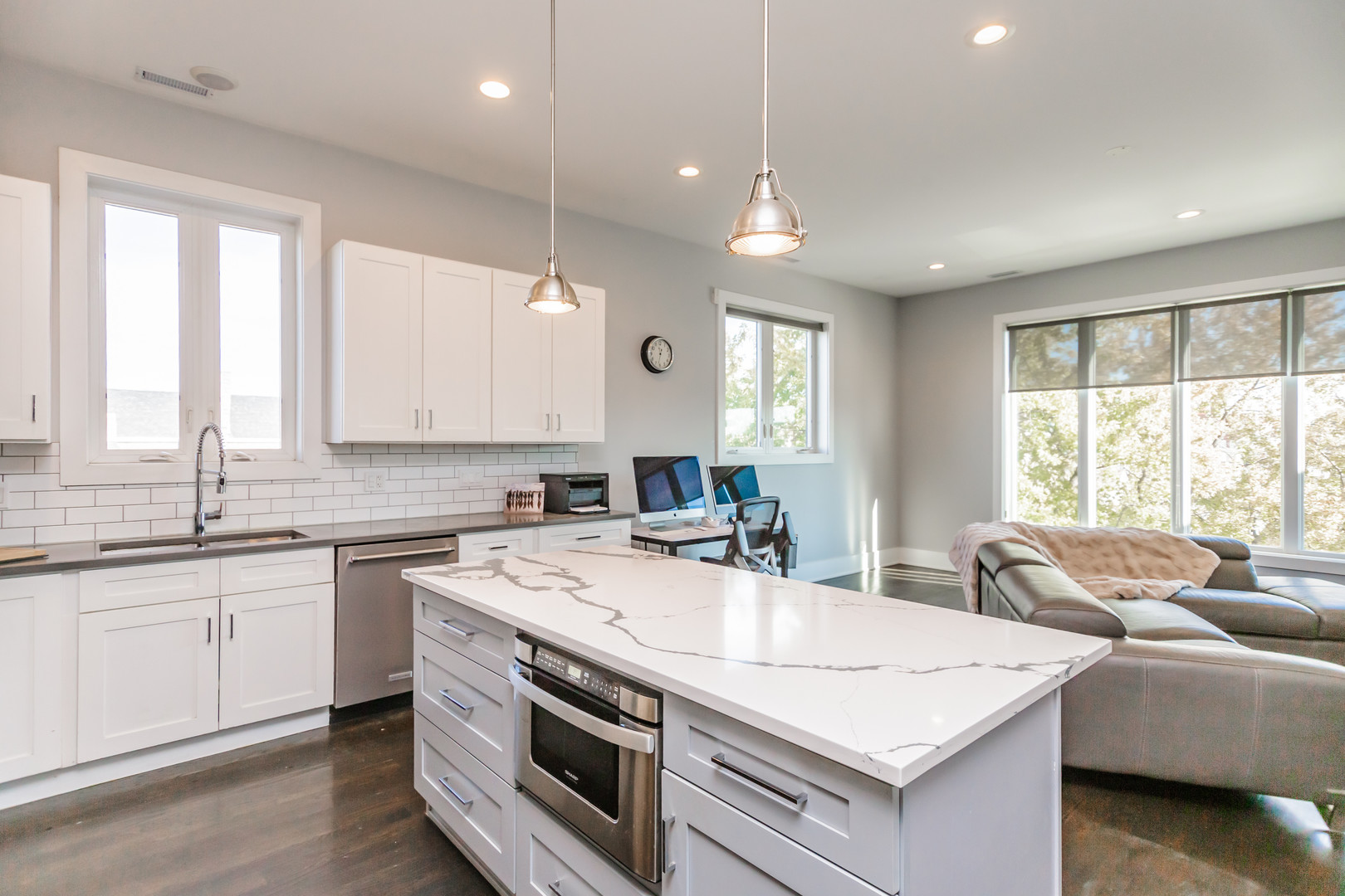 2018 South Loomis Street, Unit 3 Chicago, IL 60608 - Photo 5 of 22