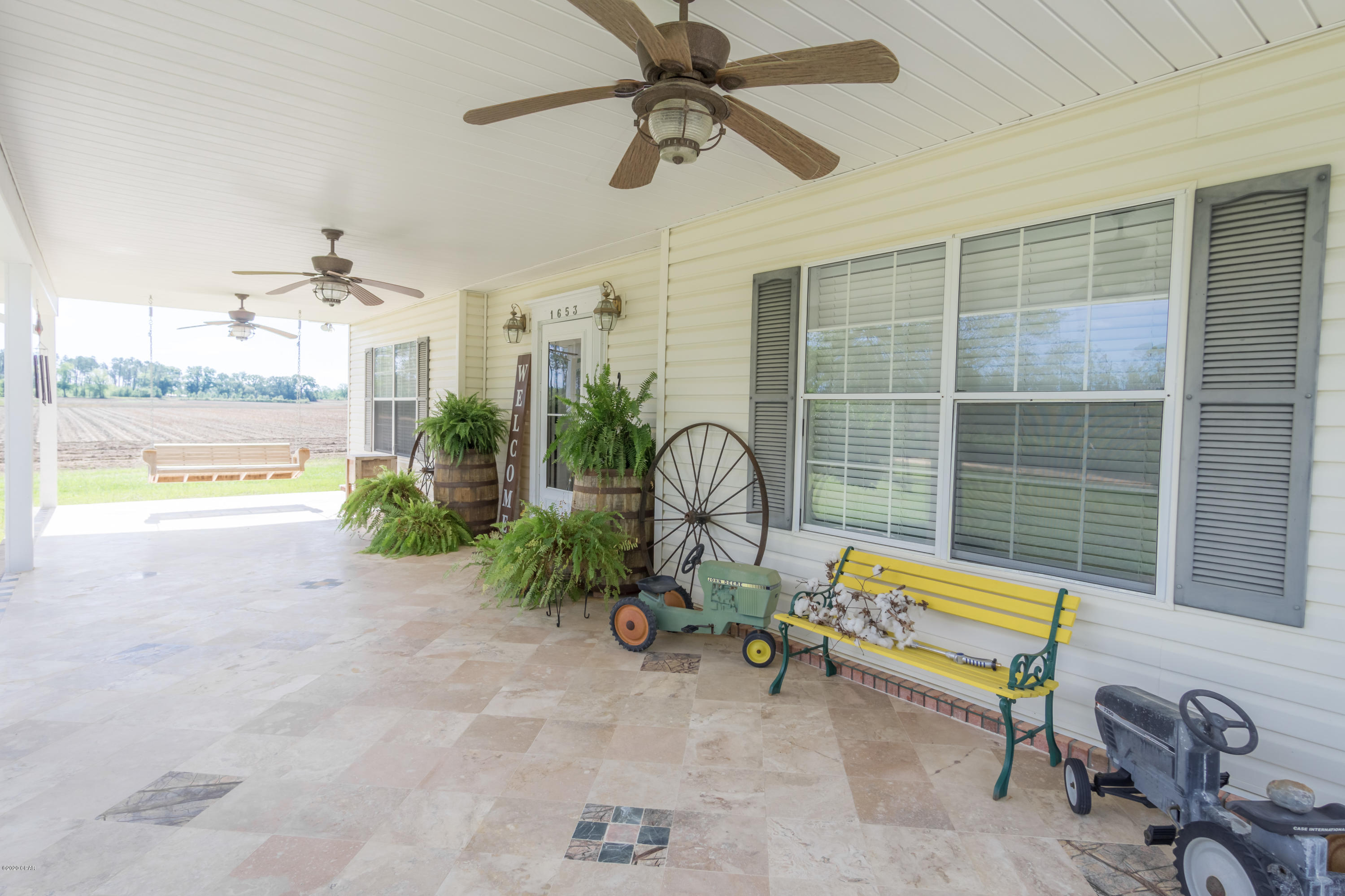 1653 Palmview Road Cottondale, FL 32431 - Photo 2 of 33