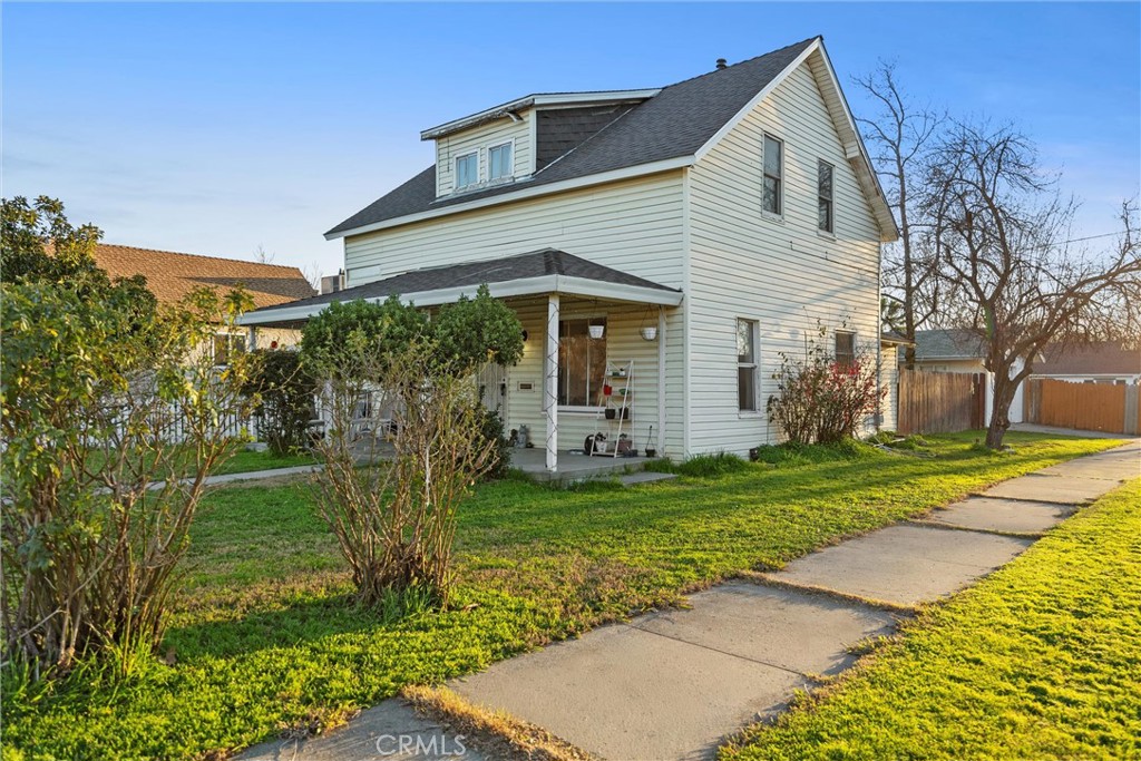 855 Johnson Street Red Bluff, CA 96080 - Photo 2 of 42