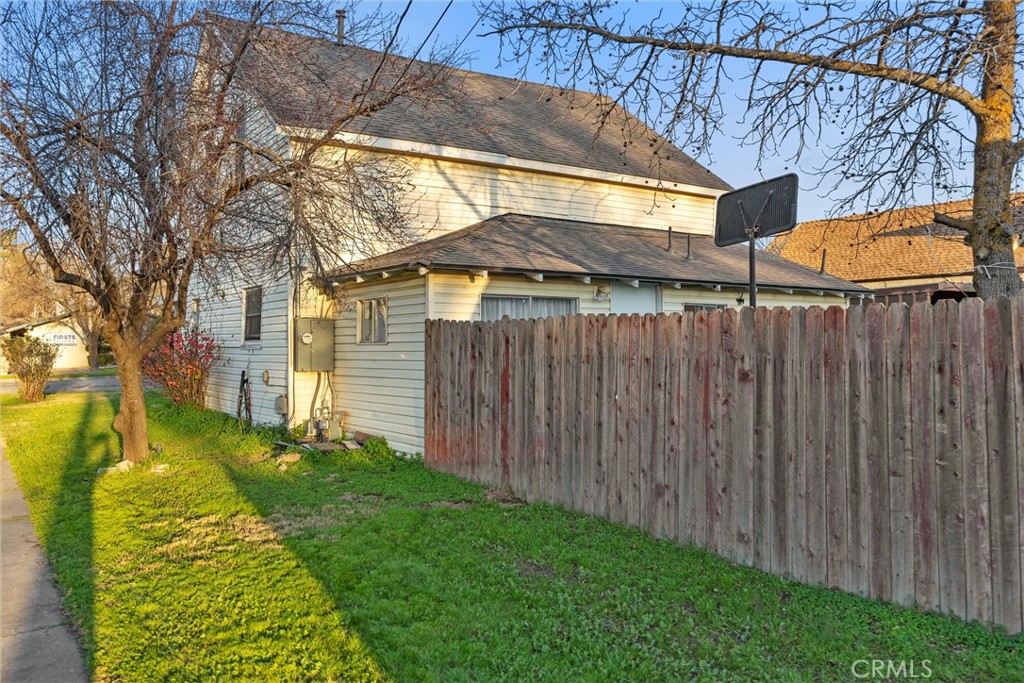 855 Johnson Street Red Bluff, CA 96080 - Photo 43 of 45