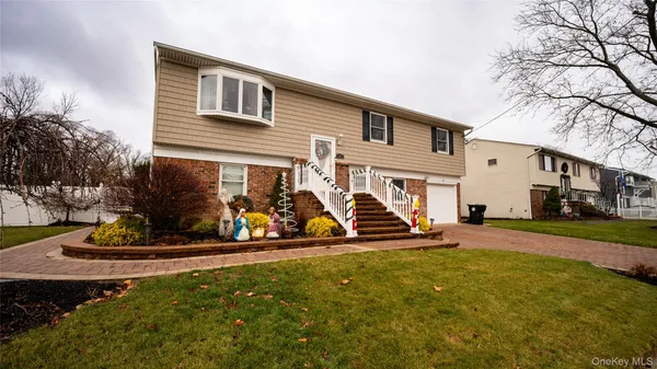 a view of a house with front of a house