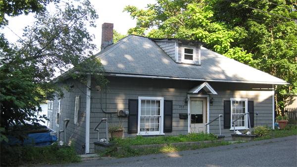 397 Bridle Path Worcester, MA 01604 - Photo 1 of 8 Gallery Image 1