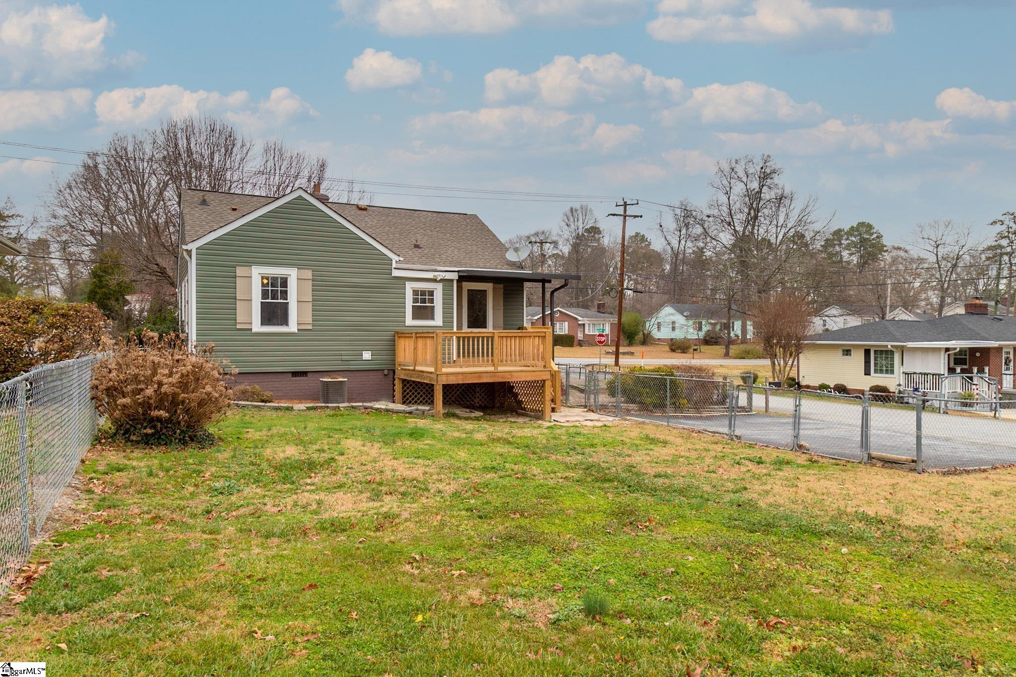 808 East Lee Road Taylors, SC 29687 - Photo 12 of 12 Gallery Image 12