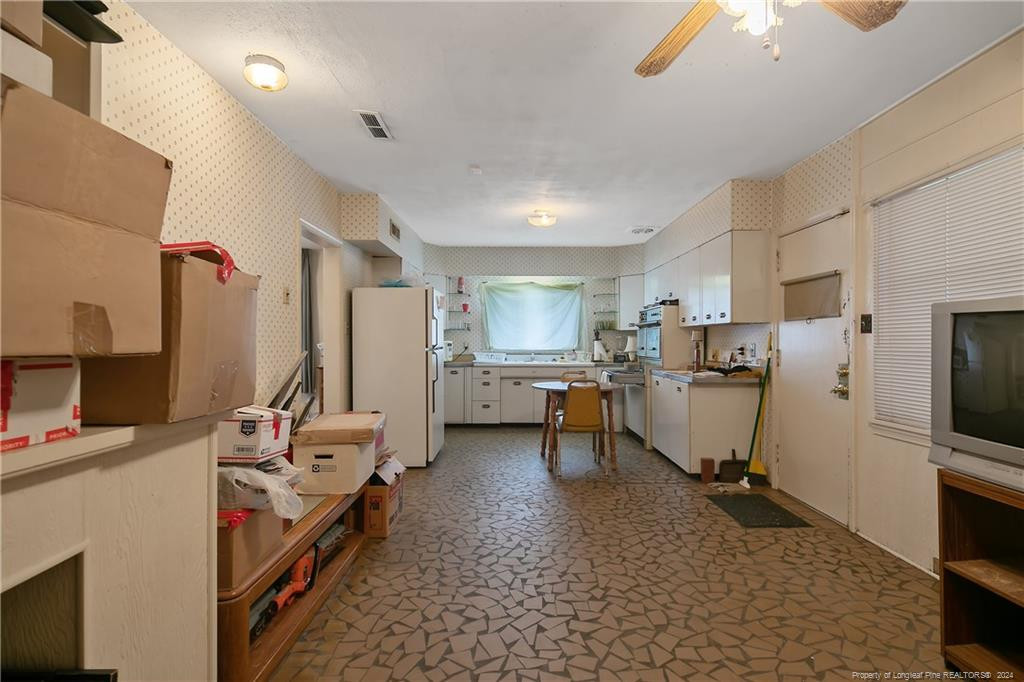 1914 Morganton Road Fayetteville, NC 28305 - Photo 10 of 40 Photo 10