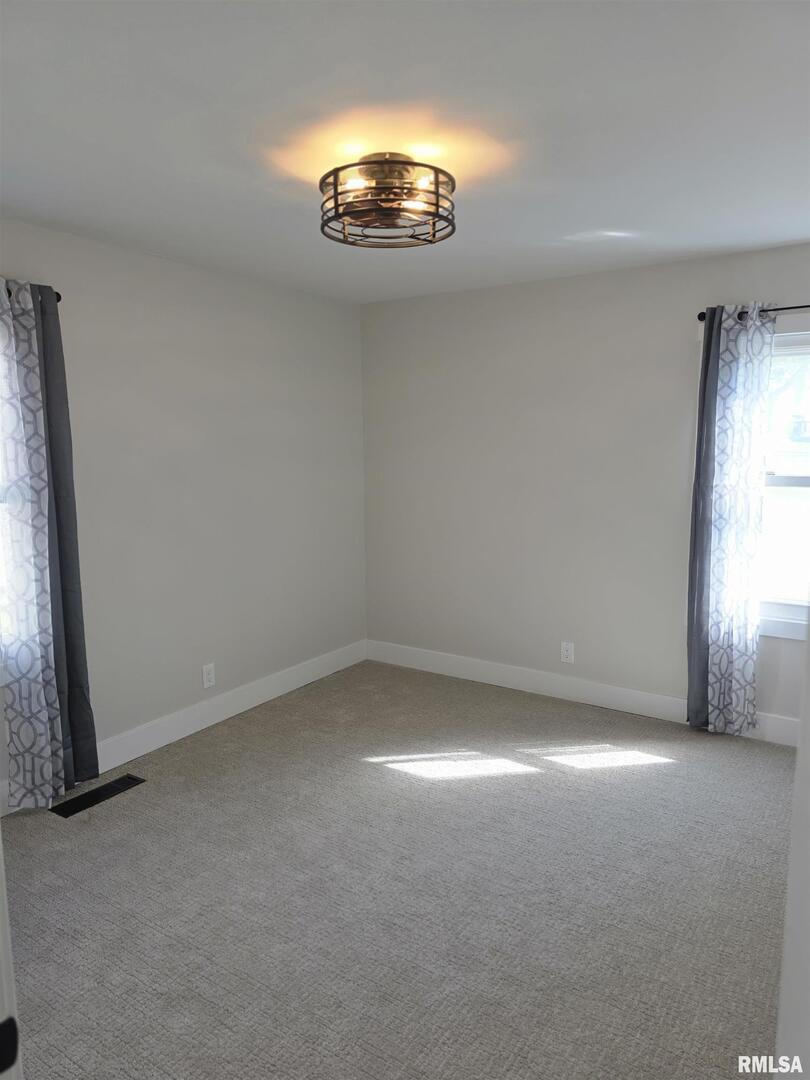 1031 Galbraith Drive Clinton, IA 52732 - Photo 26 of 35 a view of empty room