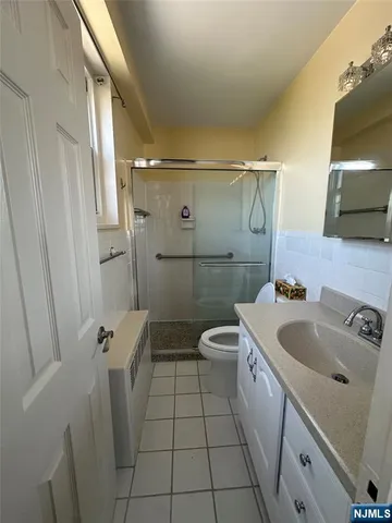 $285,000 | 7100 JFK Boulevard East, Unit 5E, Guttenberg, NJ 07093