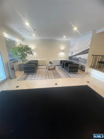 $285,000 | 7100 JFK Boulevard East, Unit 5E, Guttenberg, NJ 07093