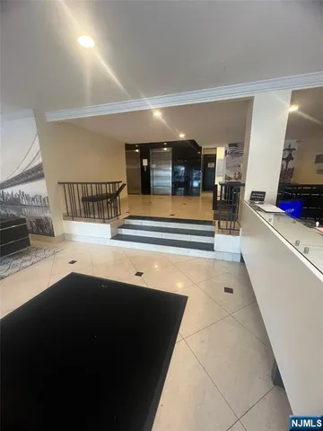 $285,000 | 7100 JFK Boulevard East, Unit 5E, Guttenberg, NJ 07093