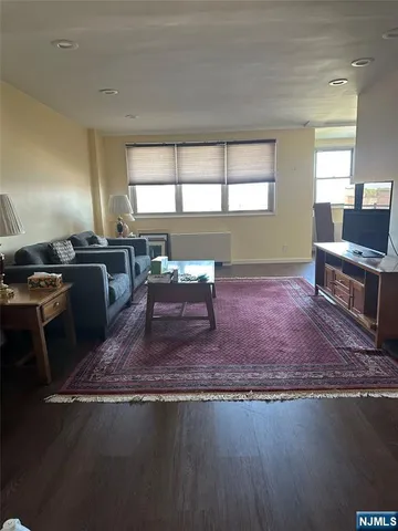 $285,000 | 7100 JFK Boulevard East, Unit 5E, Guttenberg, NJ 07093