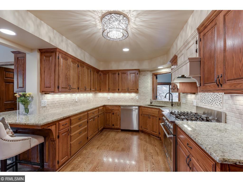 5231 Green Farms Road Edina, MN 55436 - Photo 8 of 24