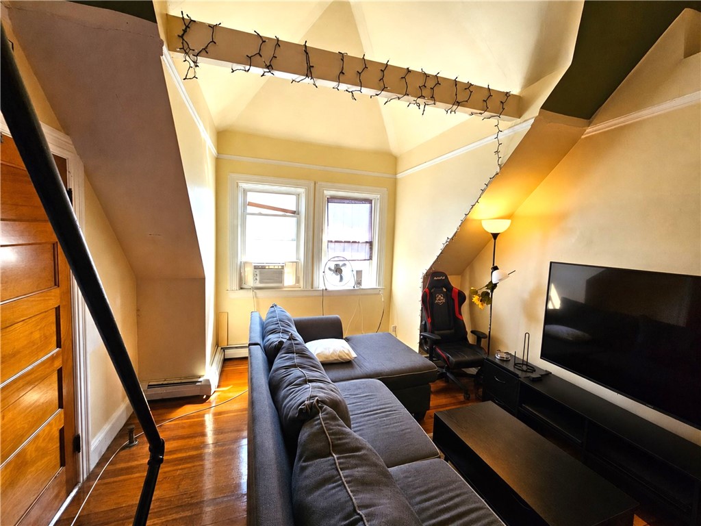29 Laura Street, Unit 3 Providence, RI 02907 - Photo 1 of 20