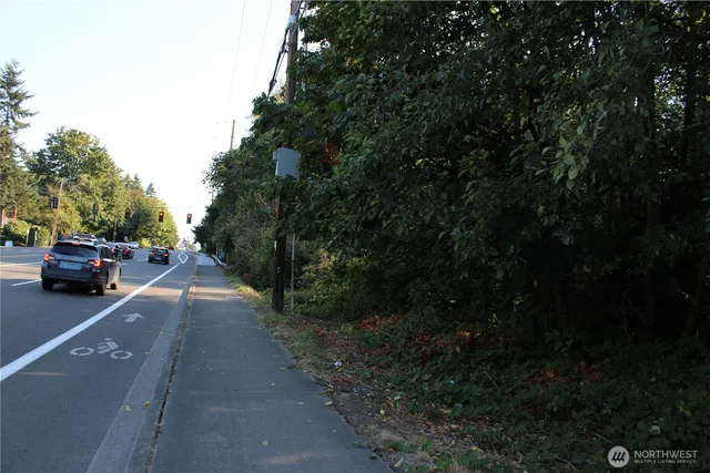 $221,000 | 17227 1st Avenue South, Burien, WA 98166