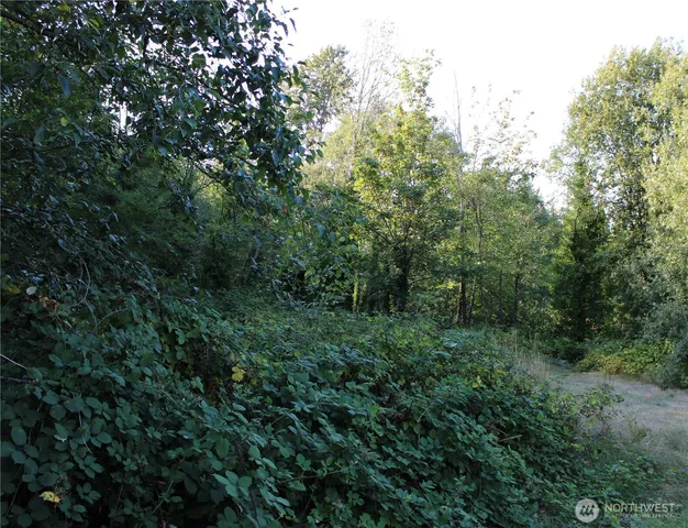 $221,000 | 17227 1st Avenue South, Burien, WA 98166