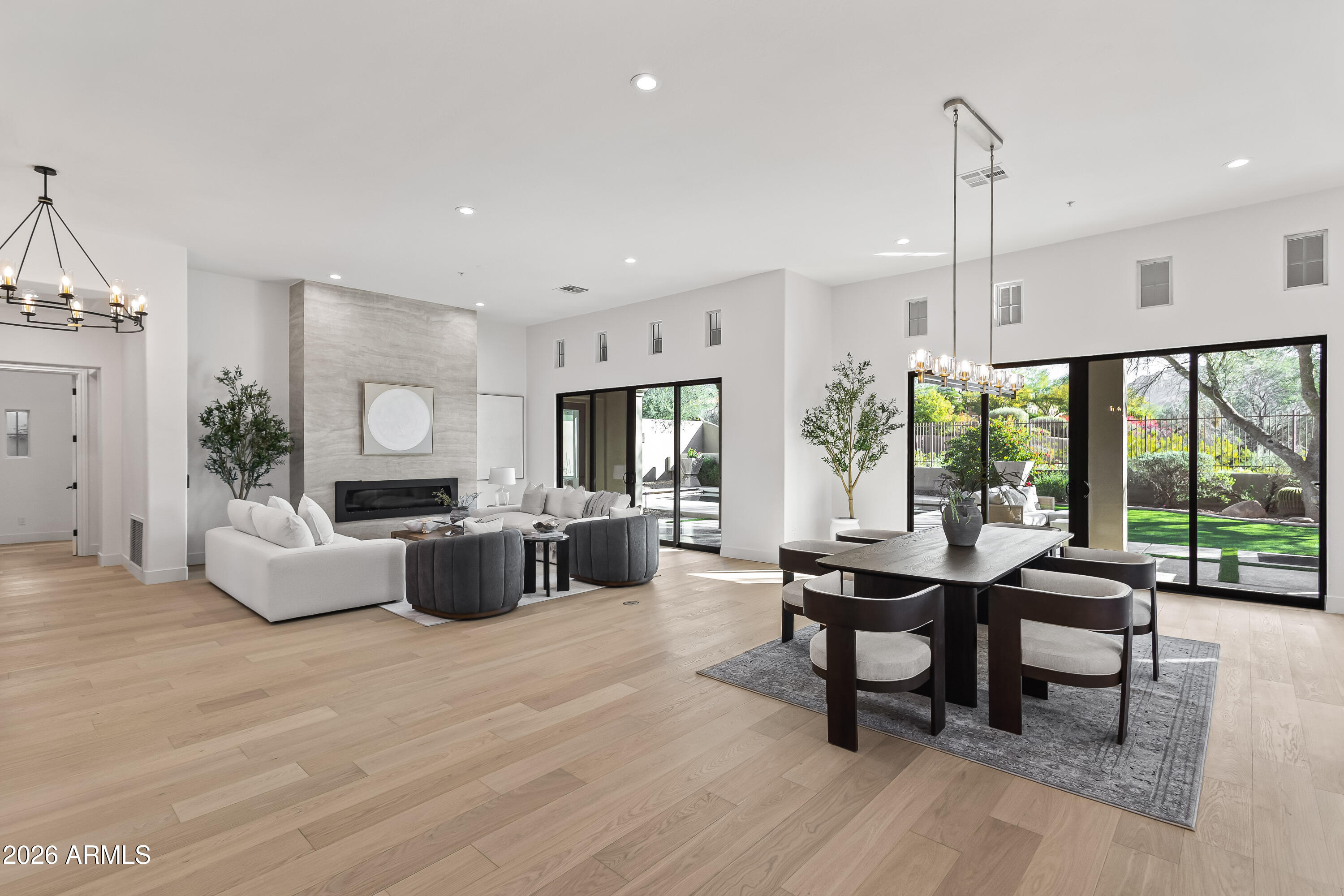 9279 East Mountain Spring Road Scottsdale, AZ 85255 - Photo 3 of 31 Interior (18 of 27)