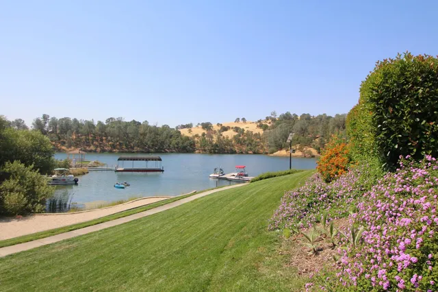 $675,000 | 299 Calypso Beach Drive, Unit B, Copperopolis, CA 95228