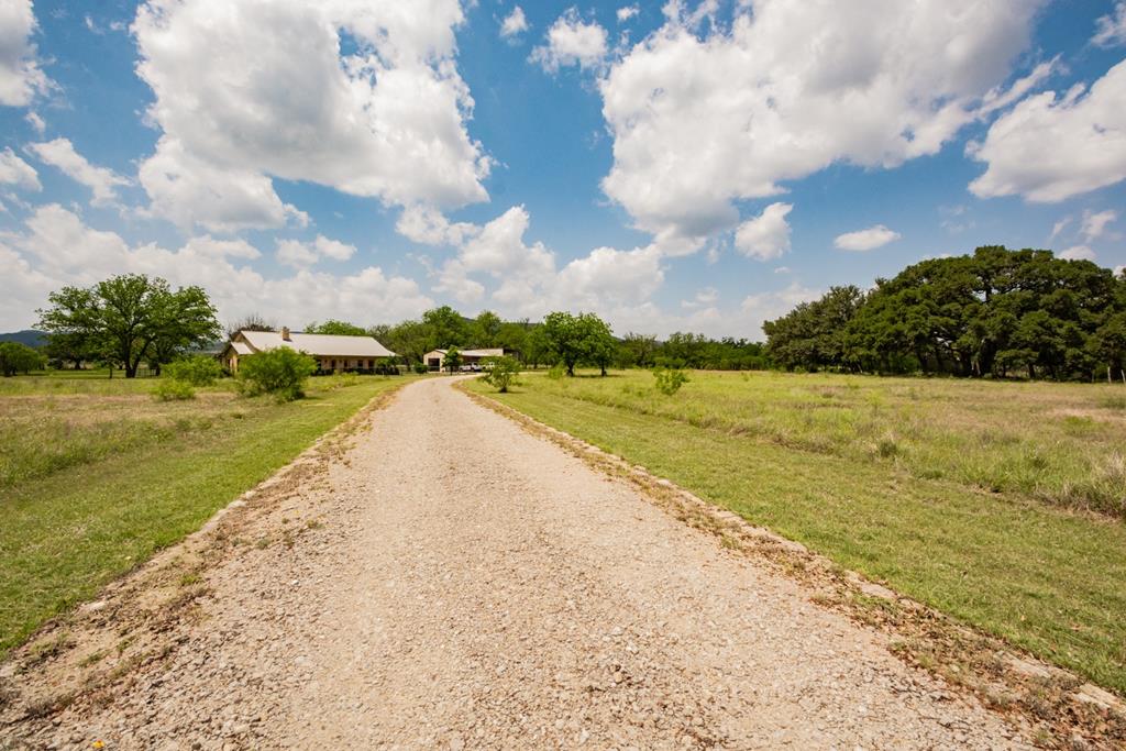 2657 West Sabinal Road Utopia, TX 78884 - Photo 23 of 36 a view of an ocean with beach
