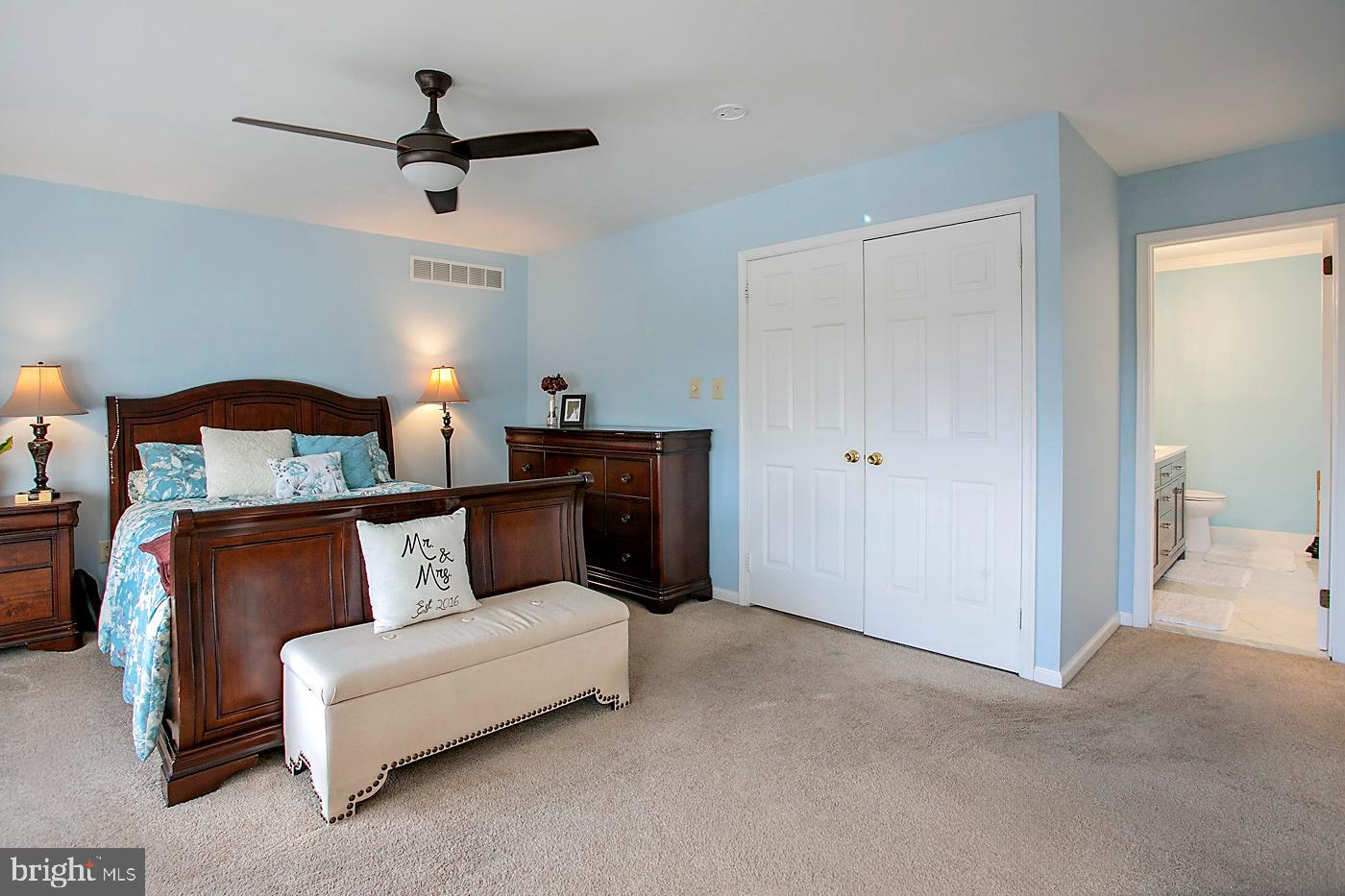 278 Ripka Street Philadelphia, PA 19127 - Photo 14 of 30 a living room with furniture and a ceiling fan