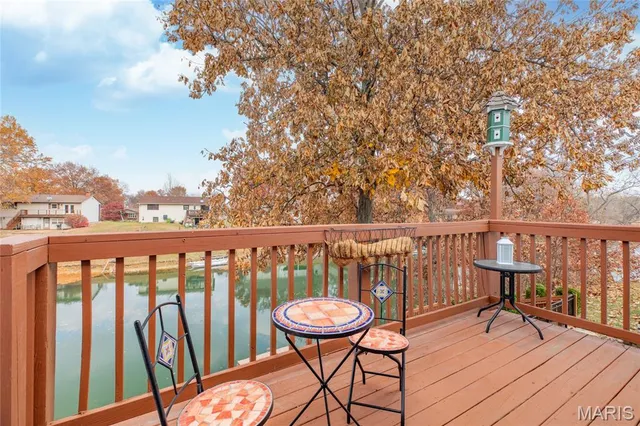 $295,000 | 109 Spruce Court, Brighton, IL 62012