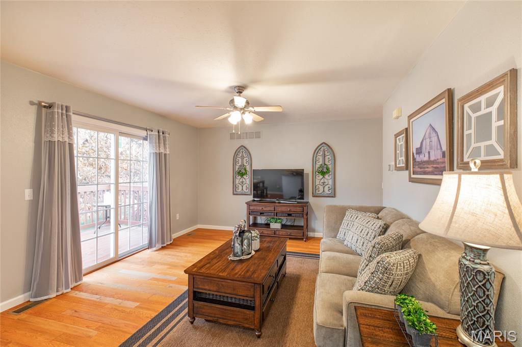 109 Spruce Court Brighton, IL 62012 - Photo 17 of 52