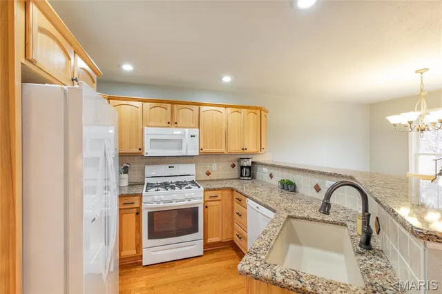 $295,000 | 109 Spruce Court, Brighton, IL 62012