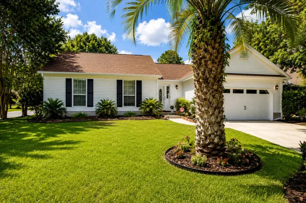 $699,000 | 300 Spring Hill Lane, Mount Pleasant, SC 29464
