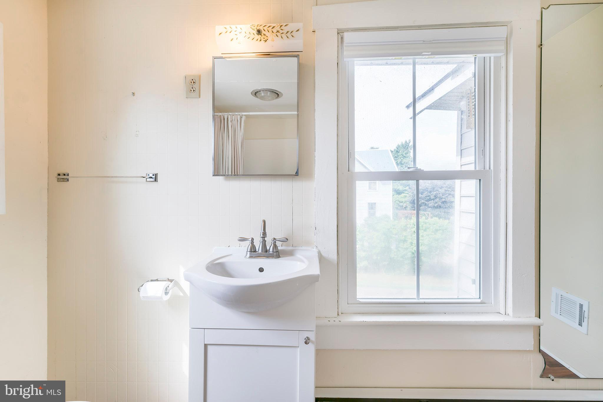263 Peach Bottom Road Peach Bottom, PA 17563 - Photo 42 of 49 Bathroom view b