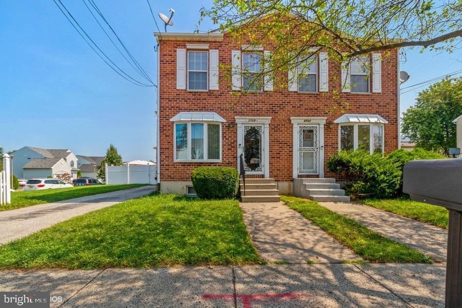 2729 Willits Road Philadelphia, PA 19114 - Photo 2 of 16 Gallery Image 2