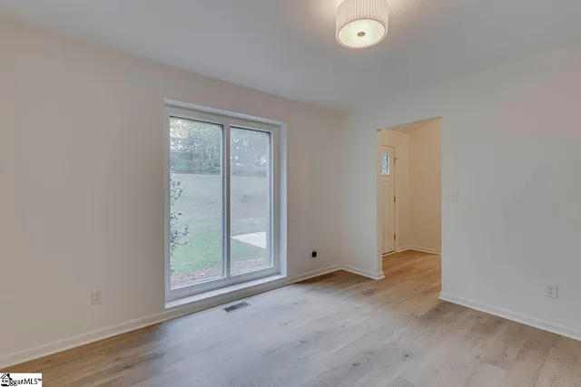 $389,000 | 104 Stone Hedge Court, Easley, SC 29642