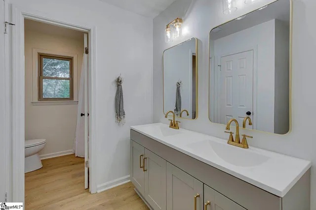 $389,000 | 104 Stone Hedge Court, Easley, SC 29642