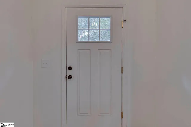 $389,000 | 104 Stone Hedge Court, Easley, SC 29642