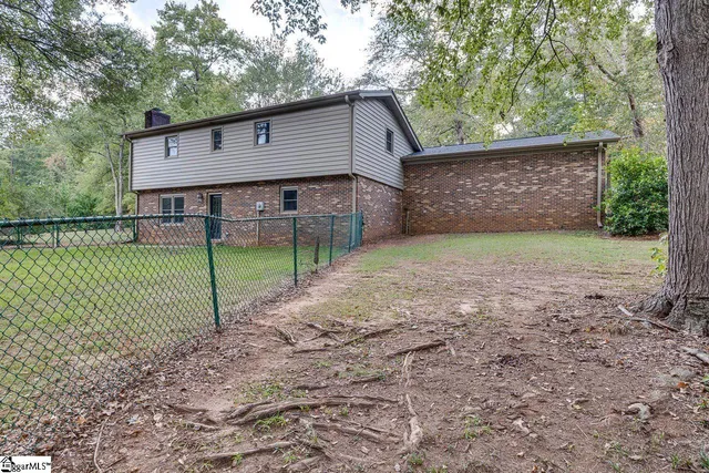 $389,000 | 104 Stone Hedge Court, Easley, SC 29642